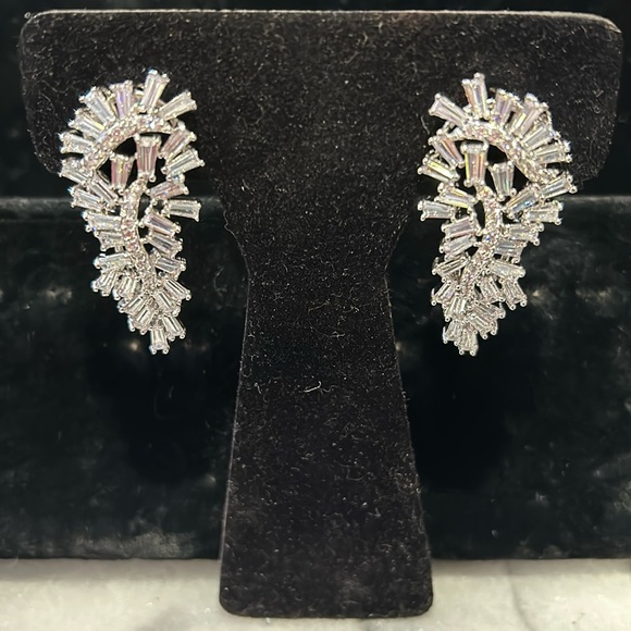 Cubic Zirconia Paisley Baguettes Earrings-Boutique - Picture 1 of 9